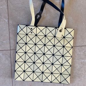 Issey Miyake Bao Bao medium tote in off white